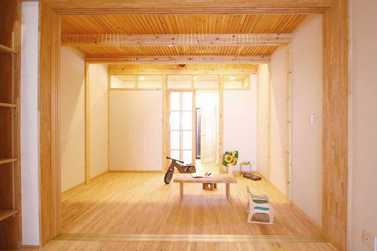 笑緒一　天然素材を利用した壁材「深呼吸」