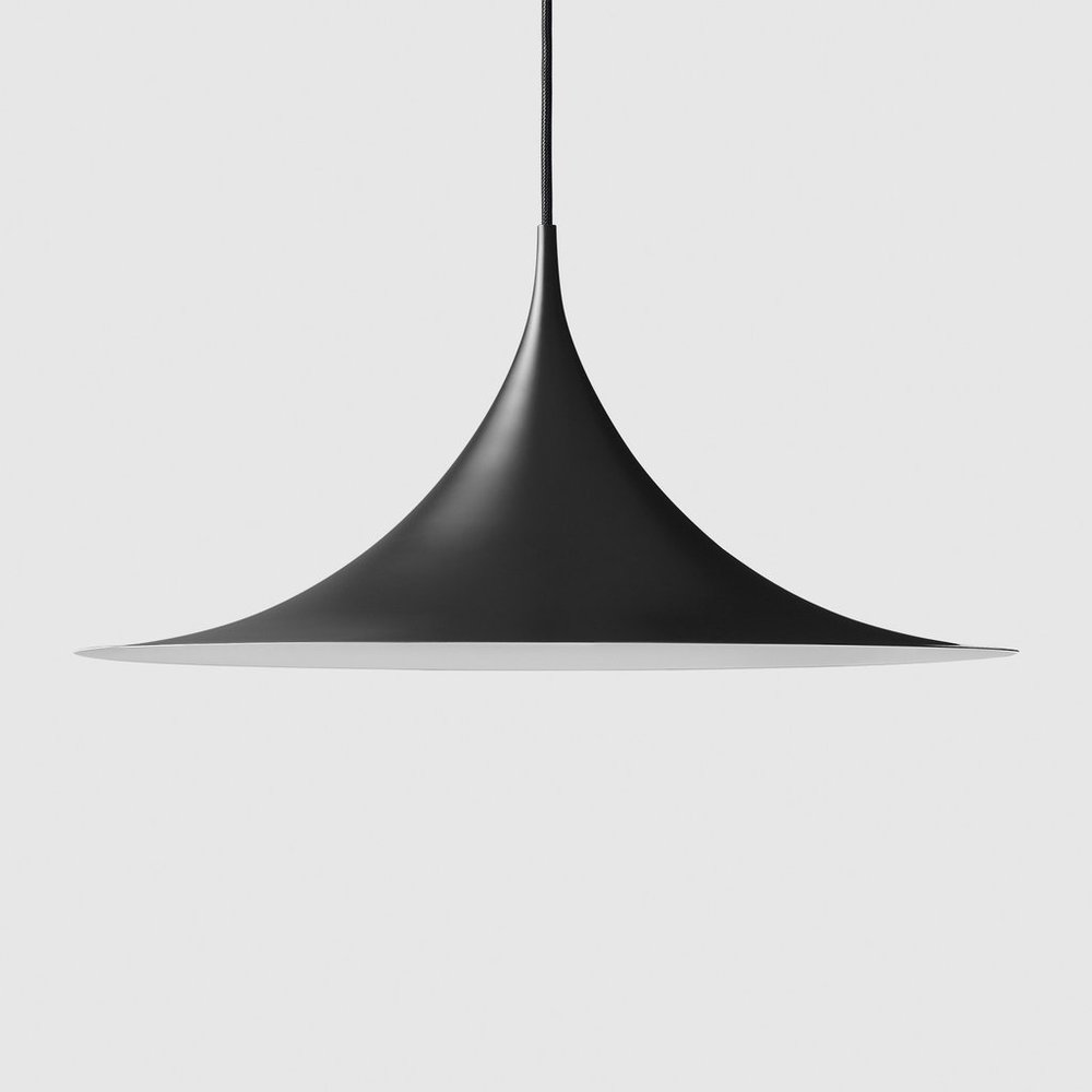 GUBI「Semi Pendant セミペンダントφ600mm」 Black マット GUBI「Semi Pendant セミペンダントφ600mm」 Black マット