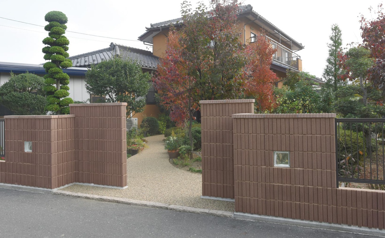 デザインブロック「ウルトラメタル ULTRAMETAL」２色｜エスビック株式会社｜#8131 :: 建材トレンド
