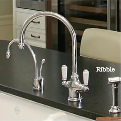 SHAWS（ショーズ）社製「RIBBLE リビル」キッチン 水栓金具 2色