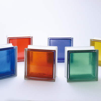 カクテルカラーシリーズ（ミスト）／すりガラス調のブロック内面に特殊カラーをコート