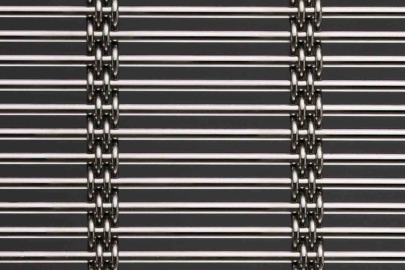 縦長方向の網目で使用しても斬新的です。横使いでは簾調で和モダンにも
