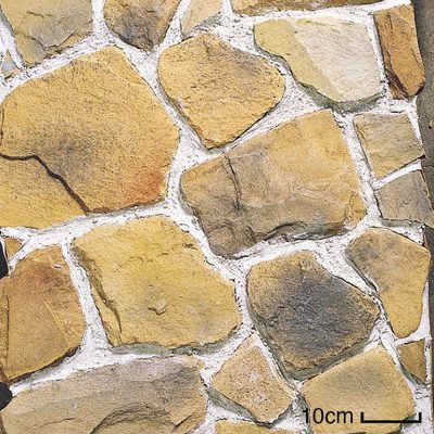 乱形石を再現した壁材CAN’STONE「ラウンドキャニオン（ROC-3）」
