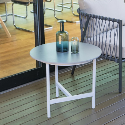 天板にセラミックを使った円形のサイドテーブル「TW31 Side Table」